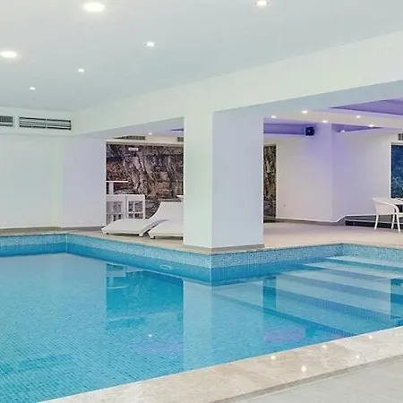 And With A Swimming Pool Ploce, Neretva Delta - Usce Neretve - 15074 Πανσιόν 3*